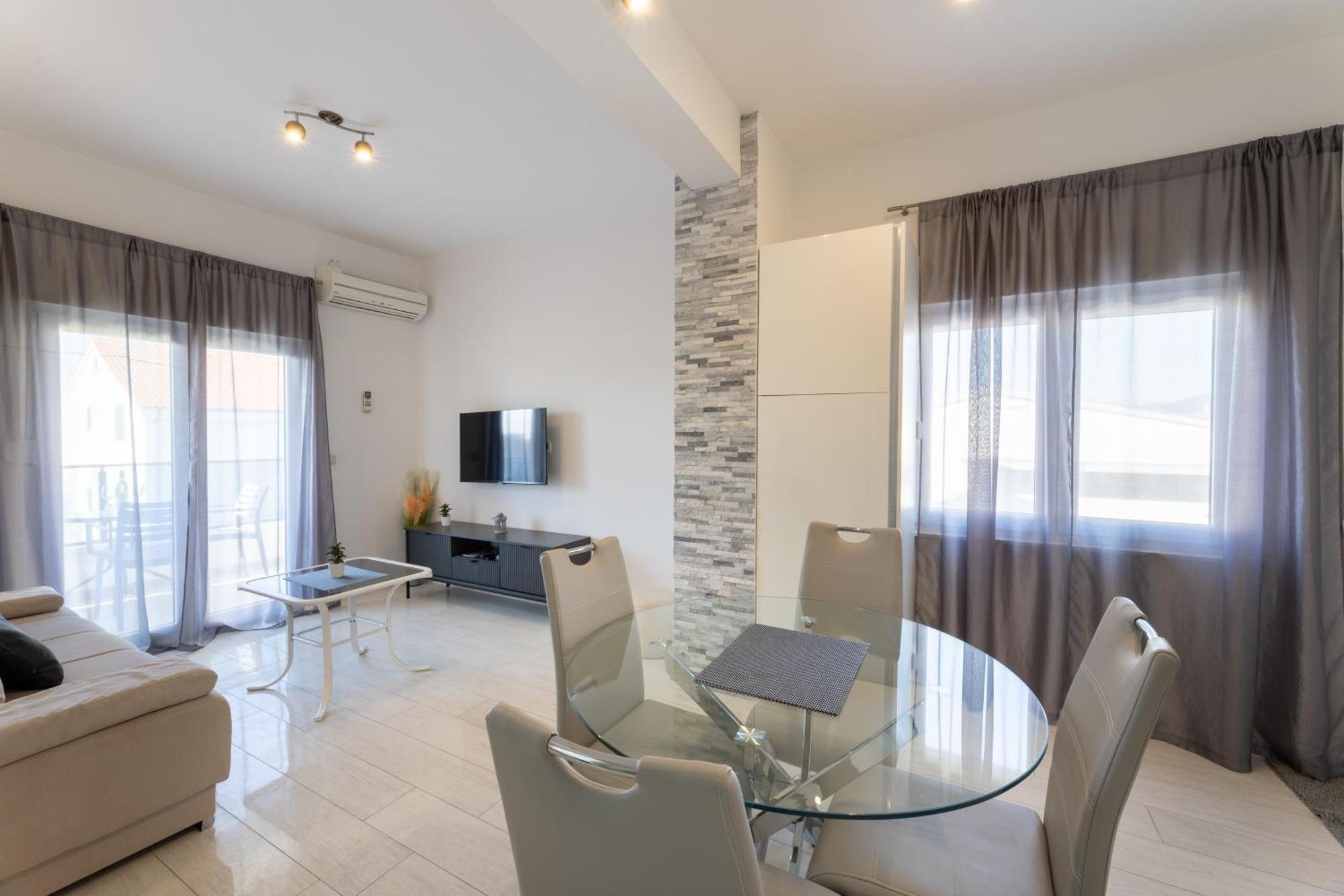 Apartments Bilopavlovic Kastela Ngoại thất bức ảnh